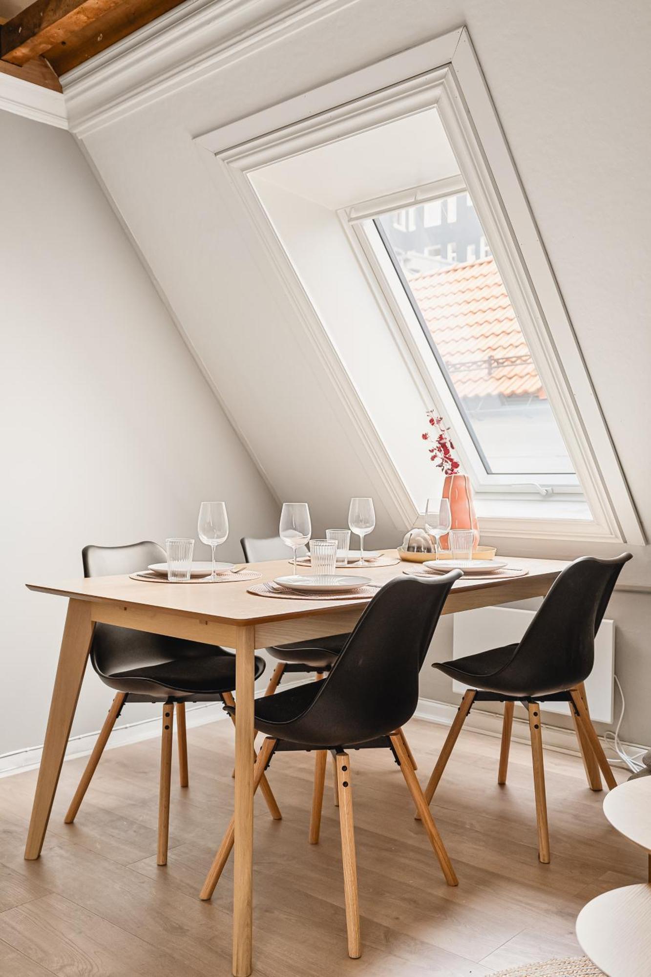 2024 Renovated Luxury Penthouse! Up To 9 Guests! Apartment Берген Екстериор снимка